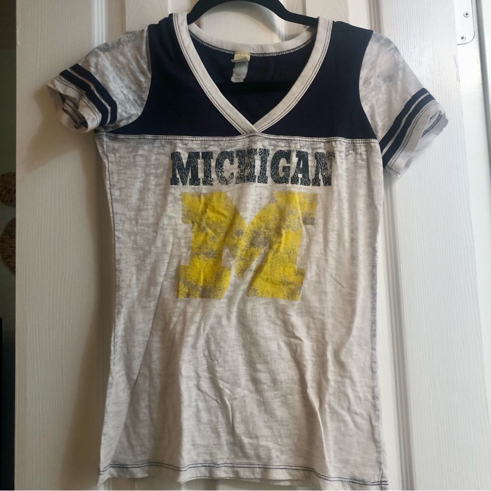 U of Michigan bundle (4) Wolverines